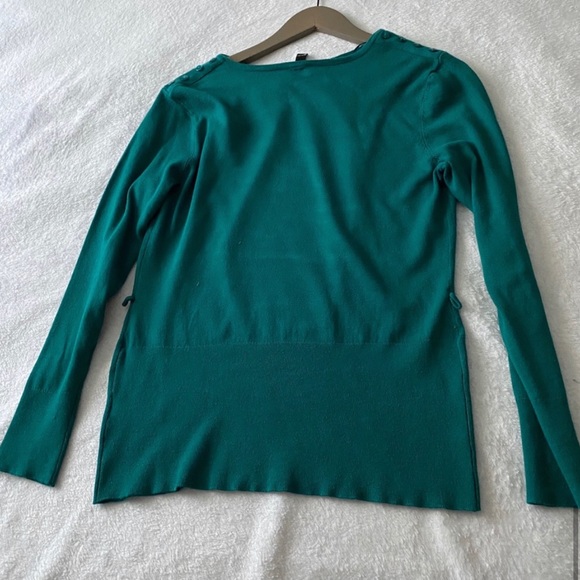 Green Draped Neck Sweater - Picture 7 of 8